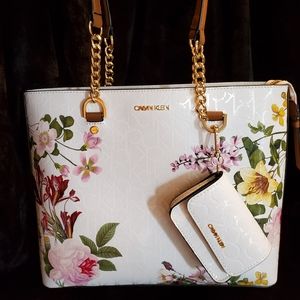 Calvin Klein purse/tote with Card Case